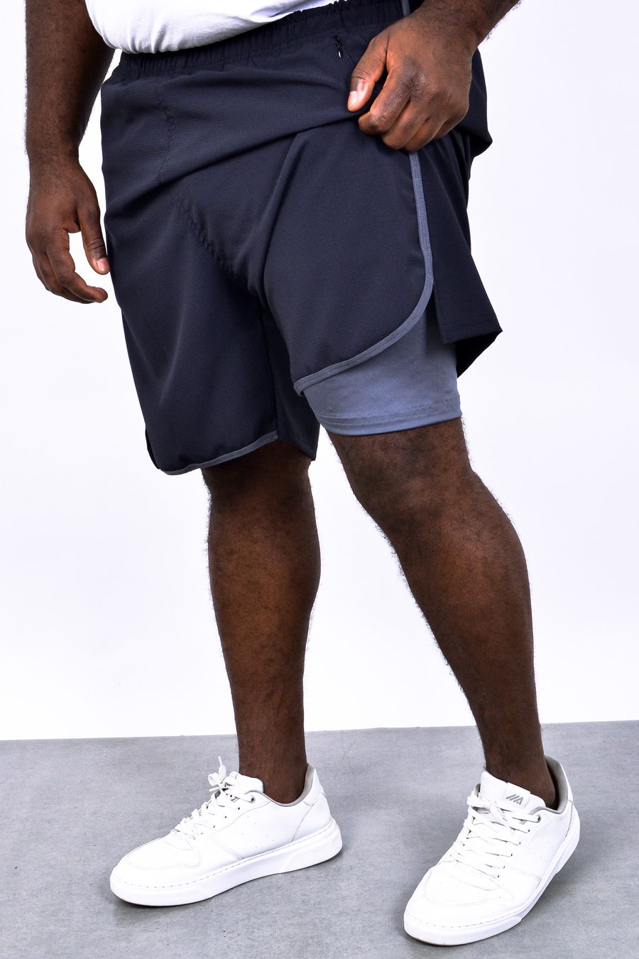 Shorts com shorts interno plus size cinza chumbo