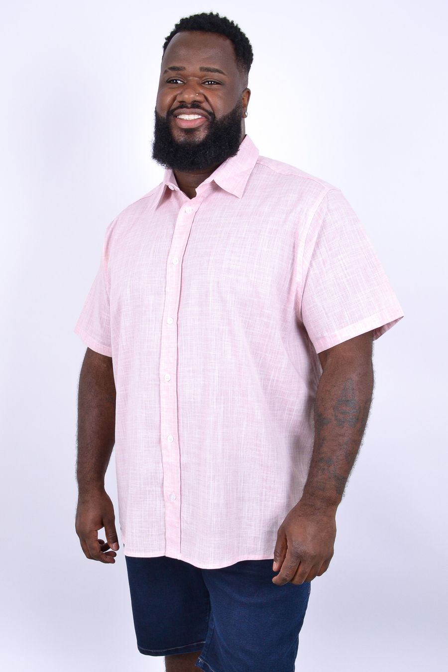Camisa chambray fio tinto manga curta plus size rosa
