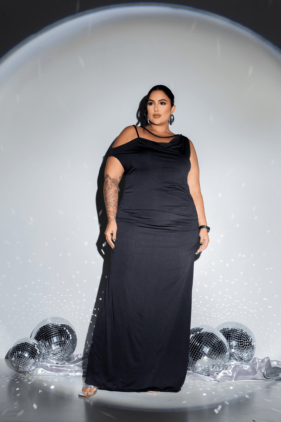 Vestido Longo Drapeado Plus Size PRETO