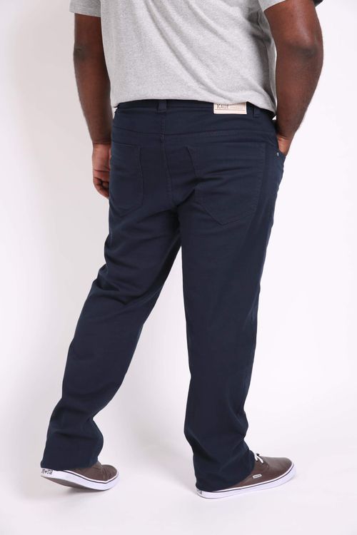 Calça sarja reta confort plus size azul marinho