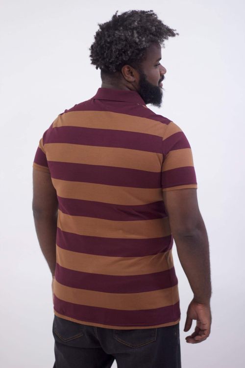 Camisa polo listrada plus size vinho