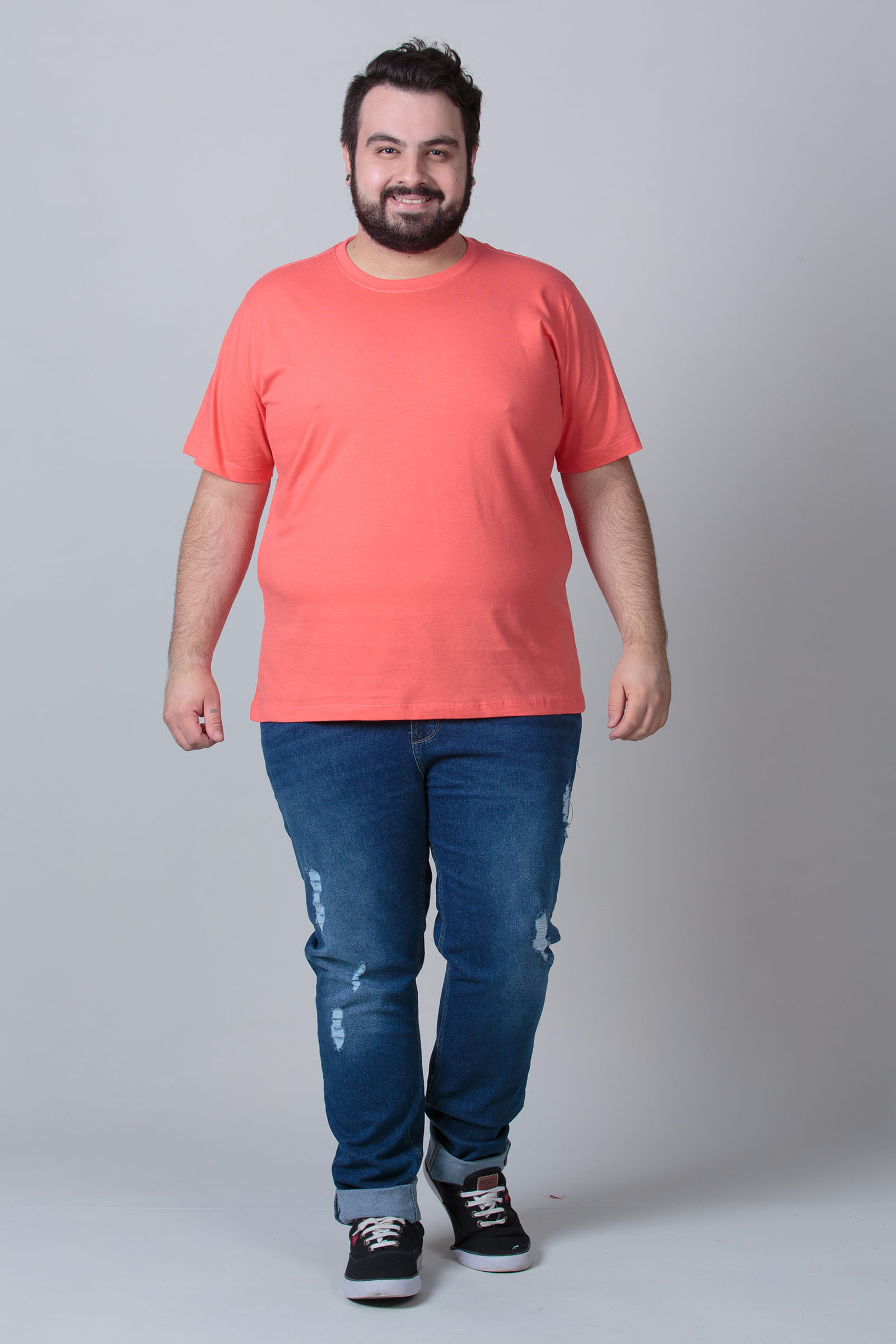 Camiseta-basica-masculina-plus-size