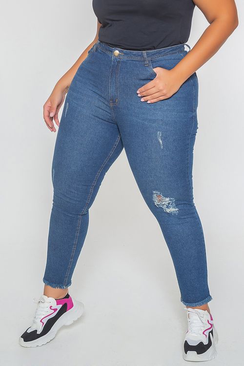 Calça skinny rasgos e barra desfiada plus size jeans blue