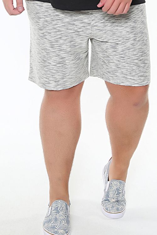 Bermuda de moletom plus size bege