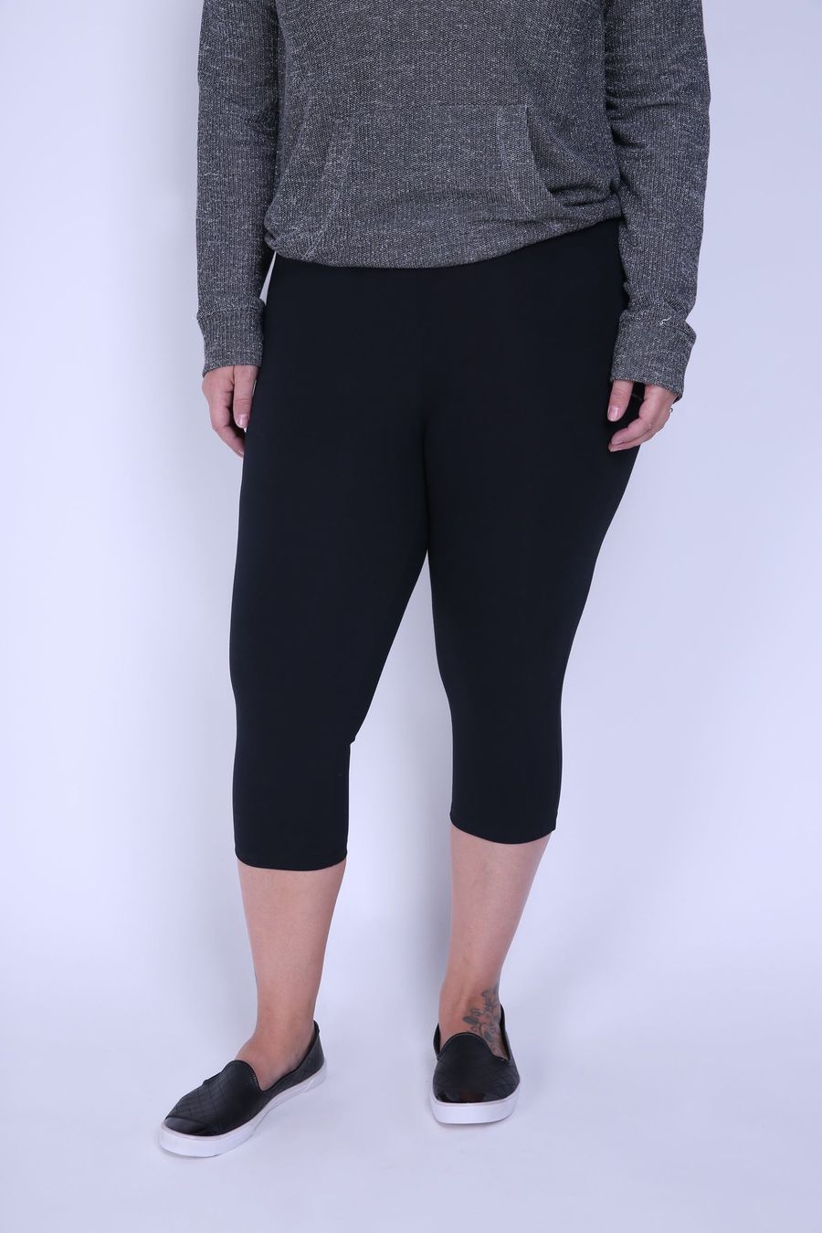 Calça pedal cotton plus size  preto