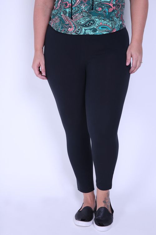 Calça legging básica plus size  preto
