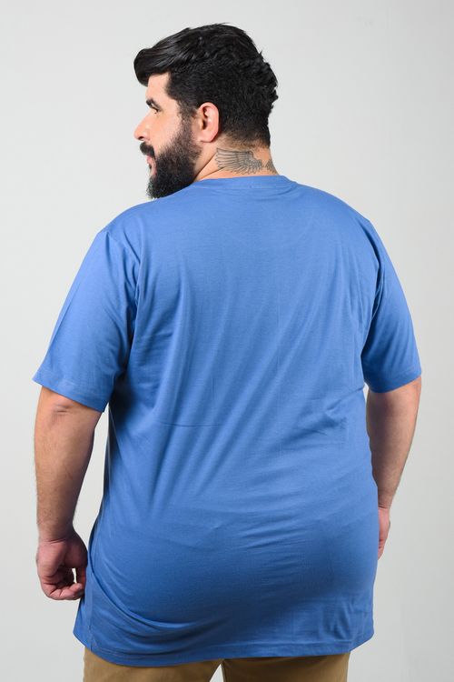 Camiseta estampa sneaker plus size azul