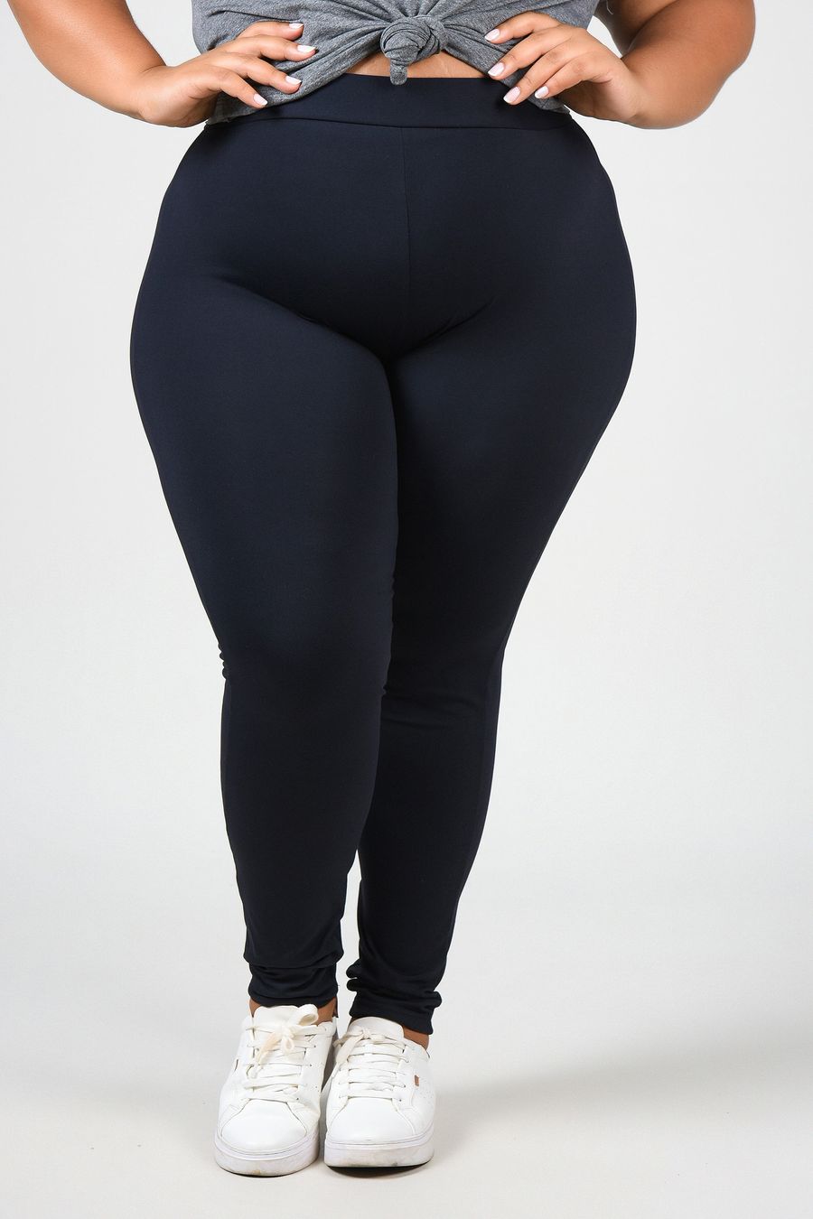 Calça legging fitness básica plus size  preto