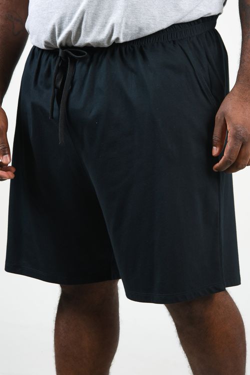 Short malha plus size preto